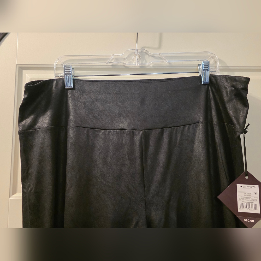 Ava & Viv Faux Leather High Waist Leggings - Picture 4 of 6